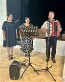 Výstava krojov počas leopoldovských hodov